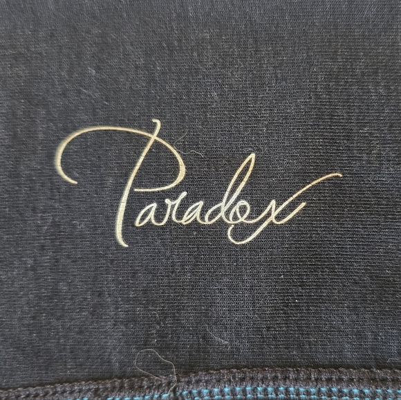 Paradox Merino Blend Quarter Zip Size Medium - Picture 6 of 10